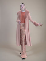 LOOK 02
